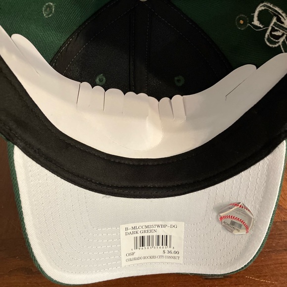 Brand New Colorado Rockies City Connect '47
Snapback - Picture 10 of 10